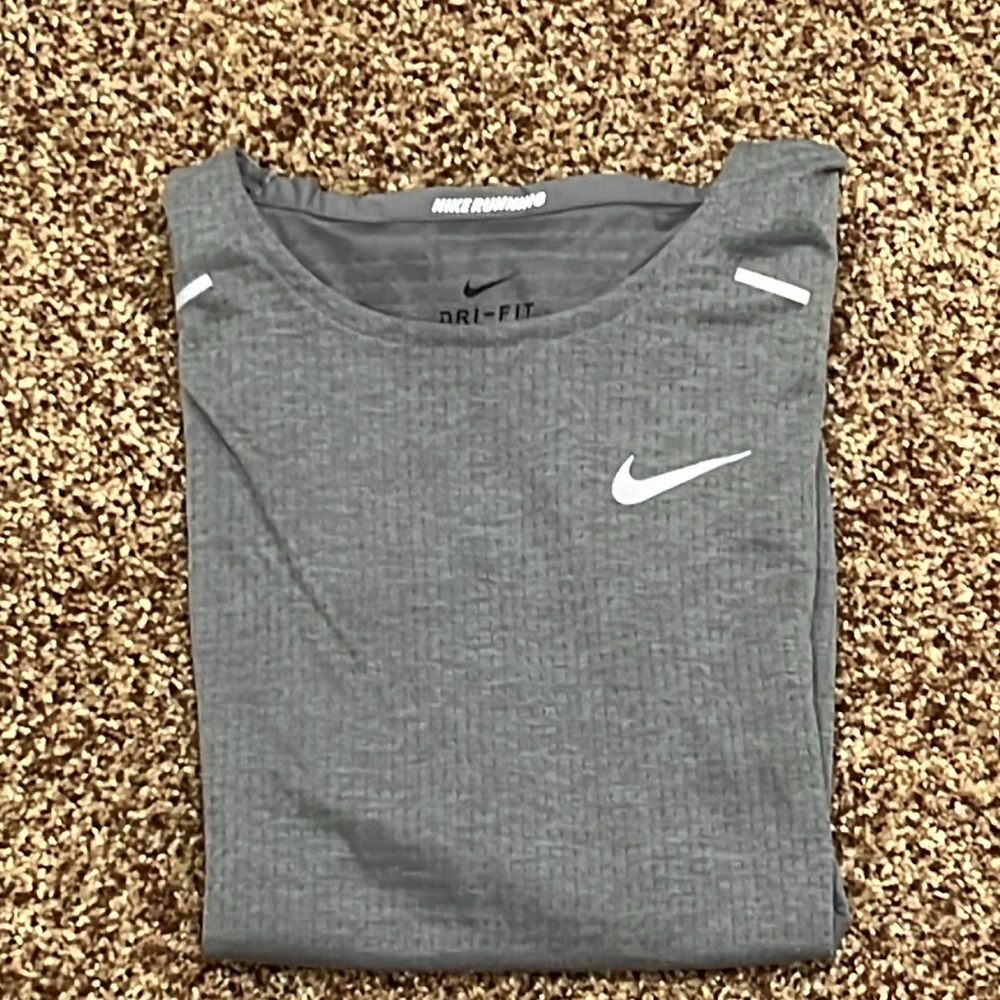 Nike Men’s Shirt - Picture 4 of 4